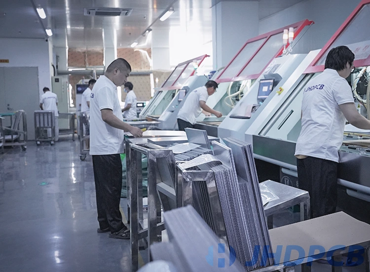PCB hole cleanliness inspection